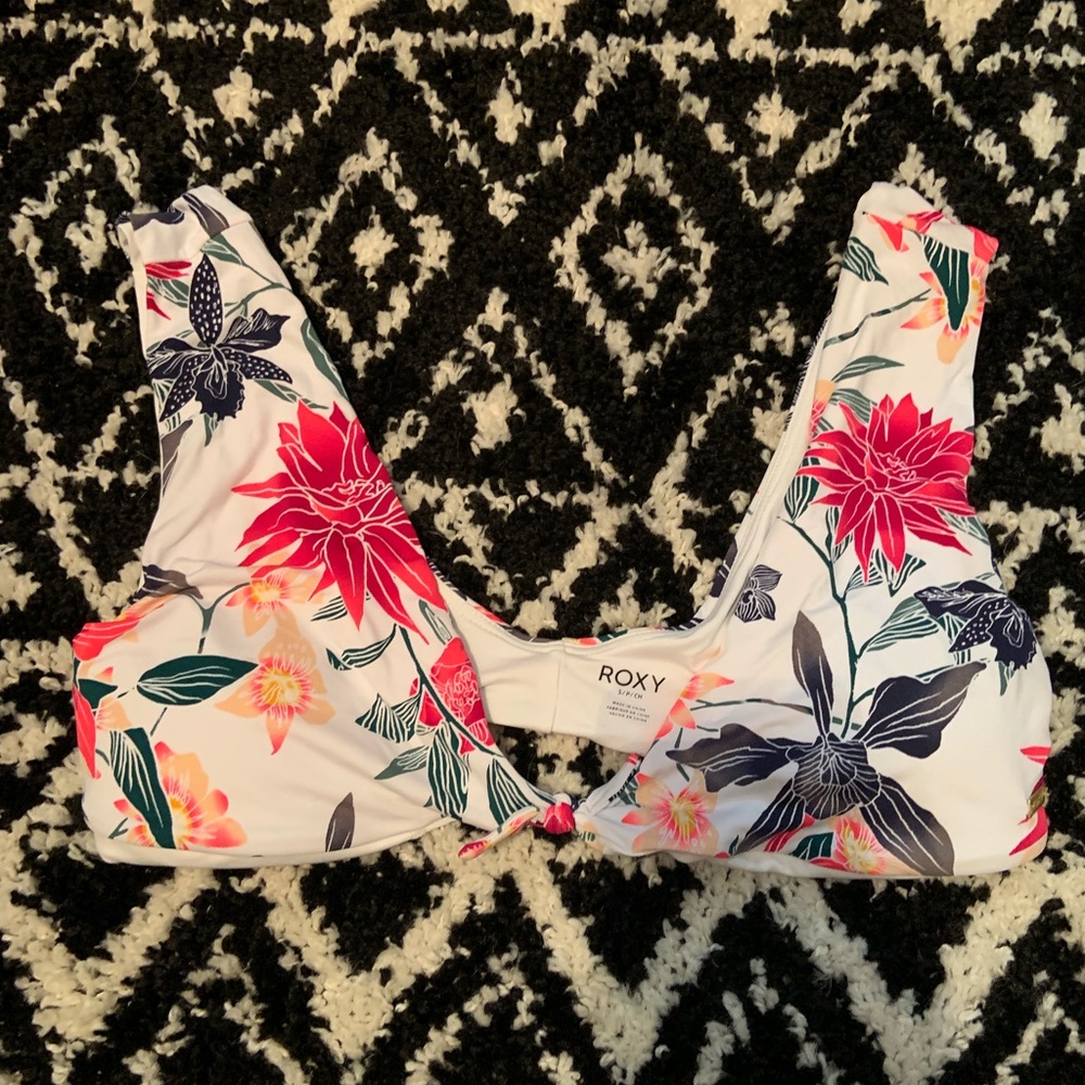 🌸 bathing suit top 🌸